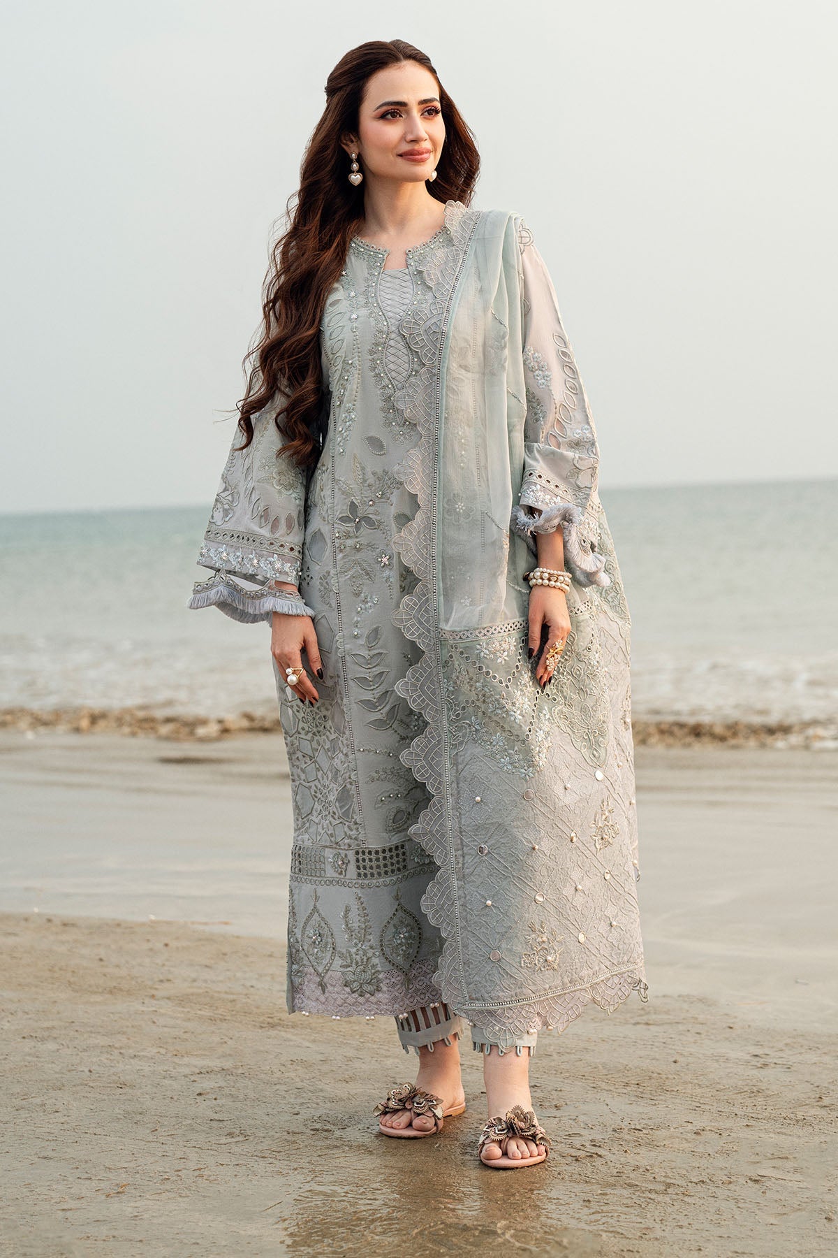 Nureh Light Grey Khuwab Swiss Lawn