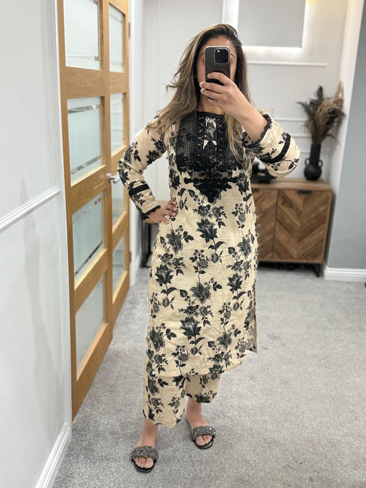 2pc Floral Print Black and Cream