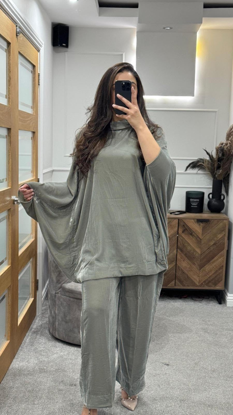 Vion – Velvet Solid Set