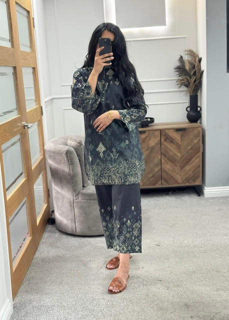 Sahar Ikat Noir Co Ord Set