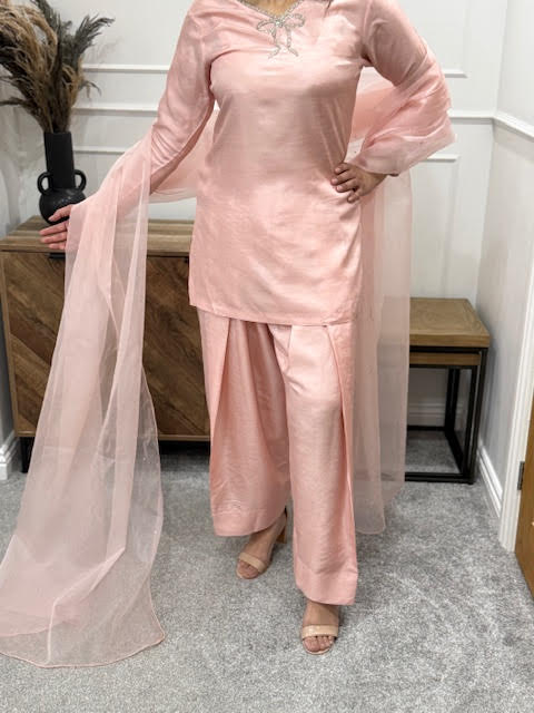 Parizaad Farshi Shalwar 3pc Pure Raw silk