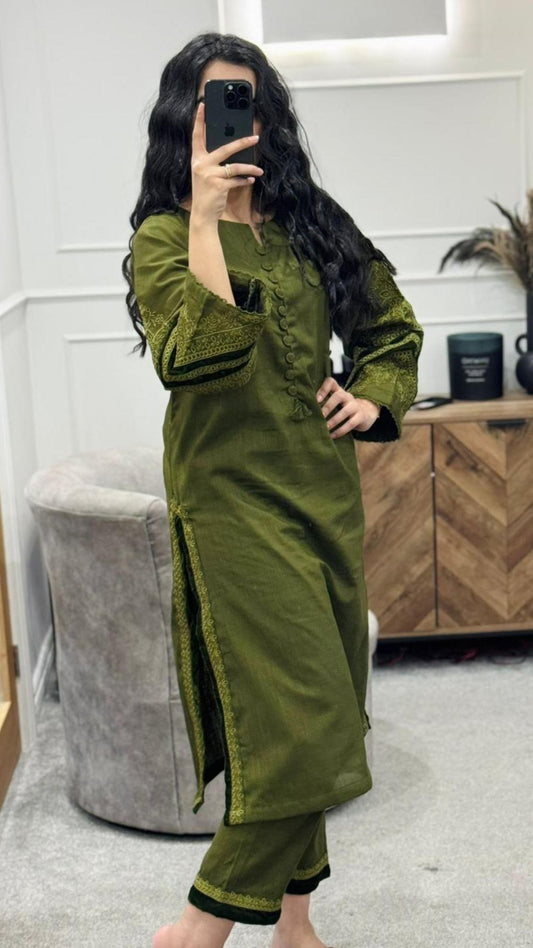 SADABAHAR Olivea Suit