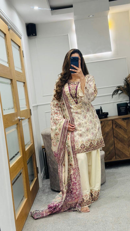 Noor Farshi