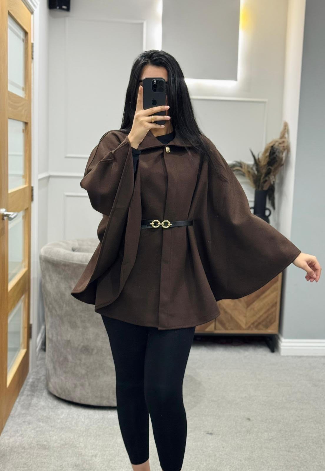 The Liora Cape