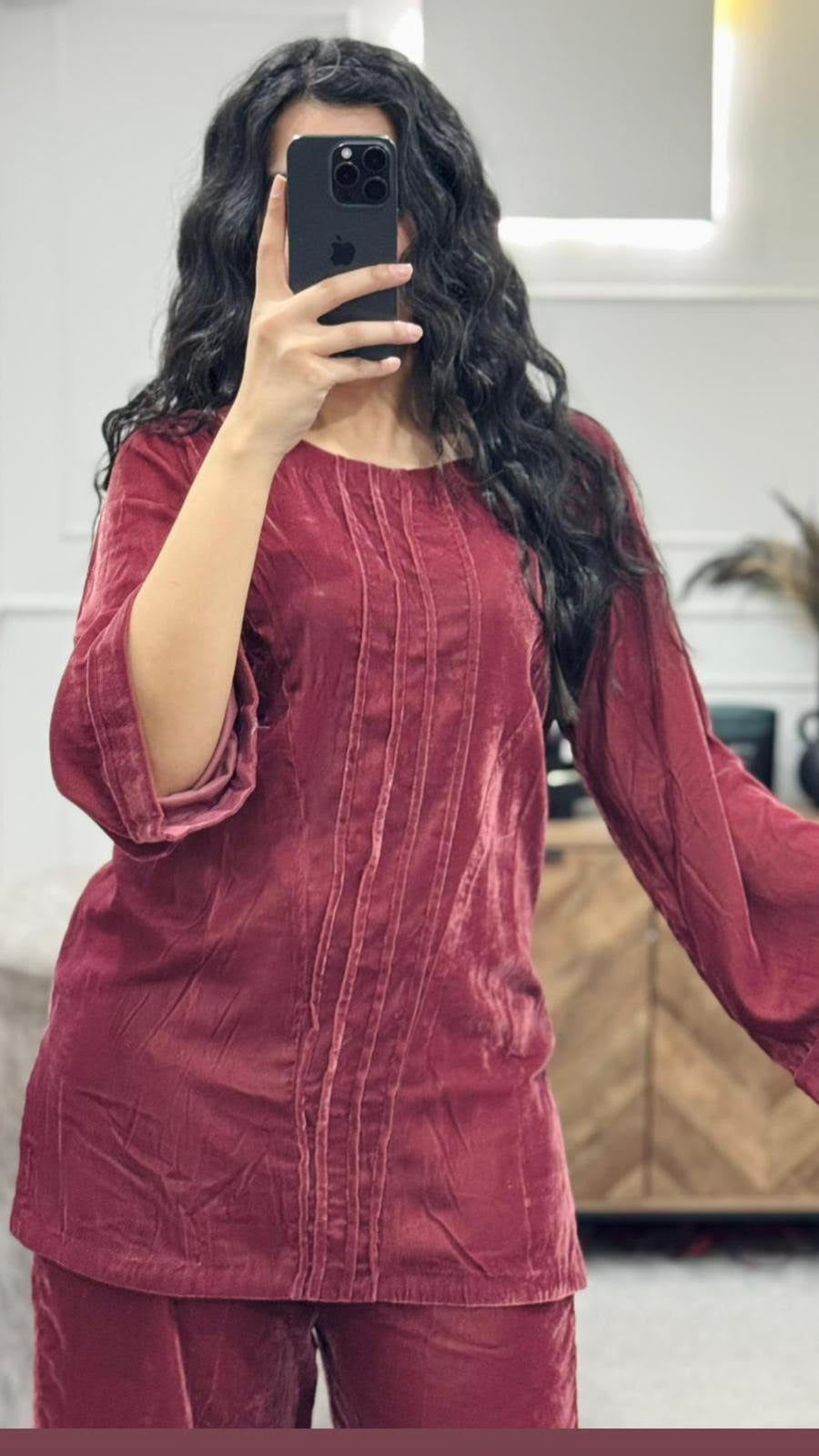 Evale – Velvet Solid Set