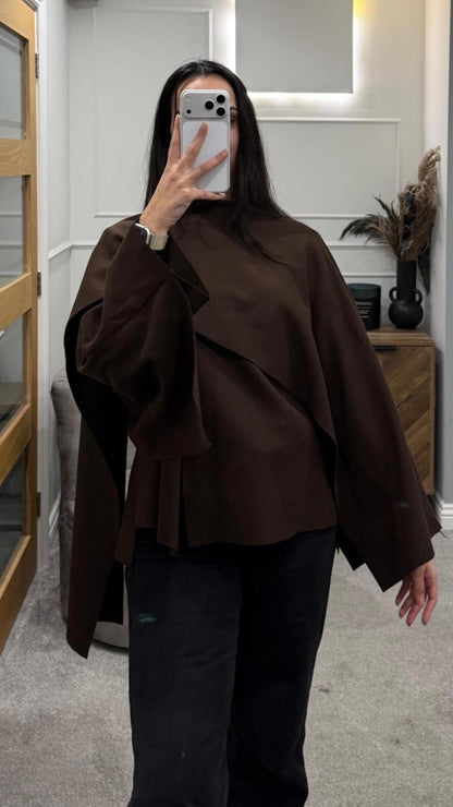 Veloura Cape