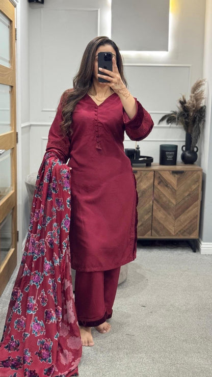 SADABAHAR Gulnaz Suit