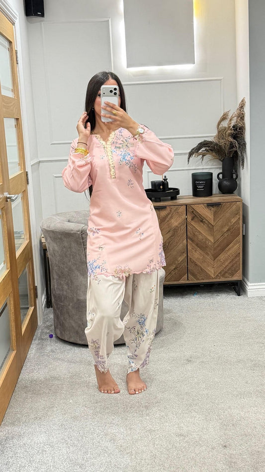 Alinae