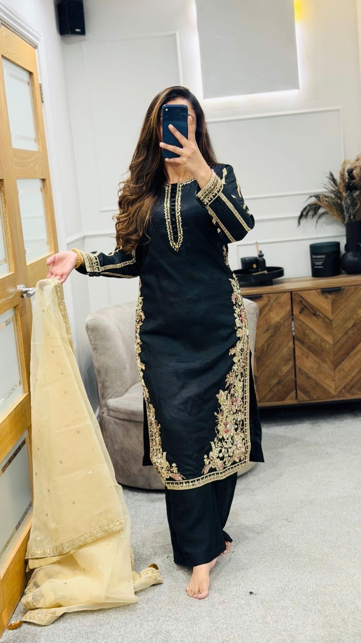 Zarqun Ayla