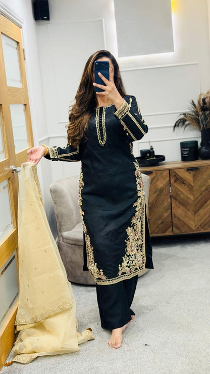Zarqun Ayla