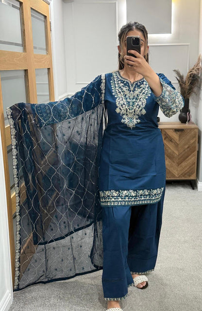 Meher Farshi Teal Eid Edit